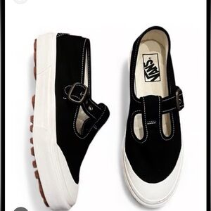 Mary Jane Style 93 Shoe Vans Kids Black and White Canvas Sneakers. Sz 4.5. New